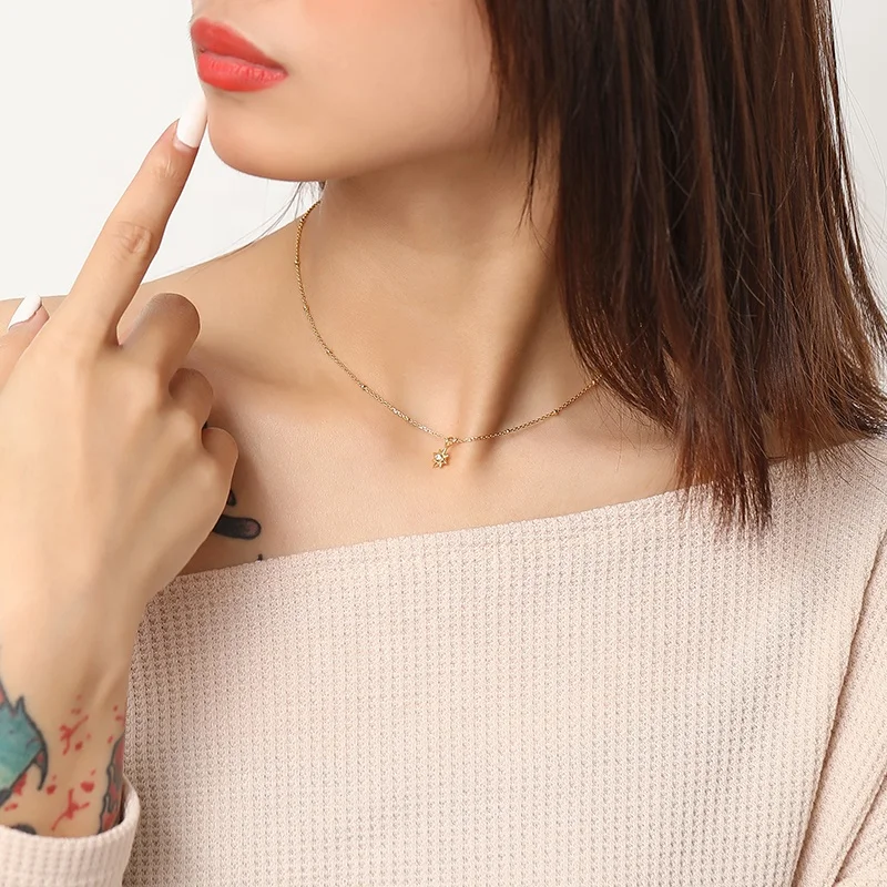 OEM ODM Classic 925 silver fine jewelry 18k gold plated 5a cz zircon star shape pendant necklace