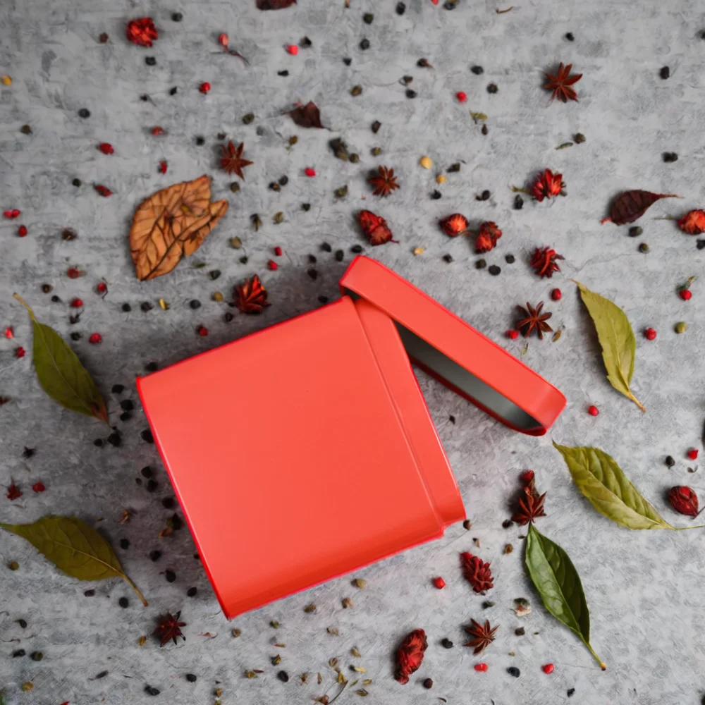 Newly Designed Custom Brand Boutique Carrier Foldable Reusable Airtight Paper Gift Box for Candle Candy Chocolate Storage