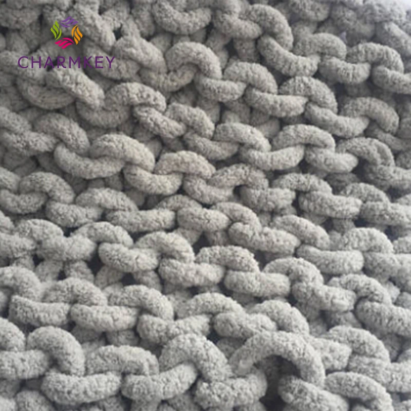 Best Selling Wholesales Price 250g Hand Knitting Solid Color Chunky Knit Yarn for Crocheting Handmade Scarfs Garments