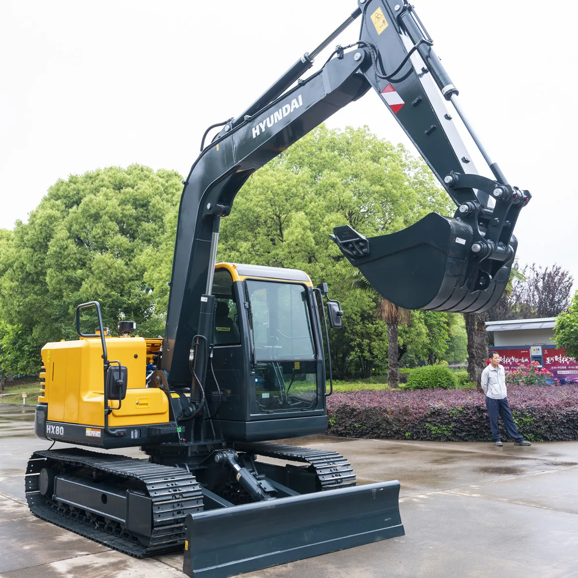 8 ton small korea excavator cralwer hyundai china made excavator HX80