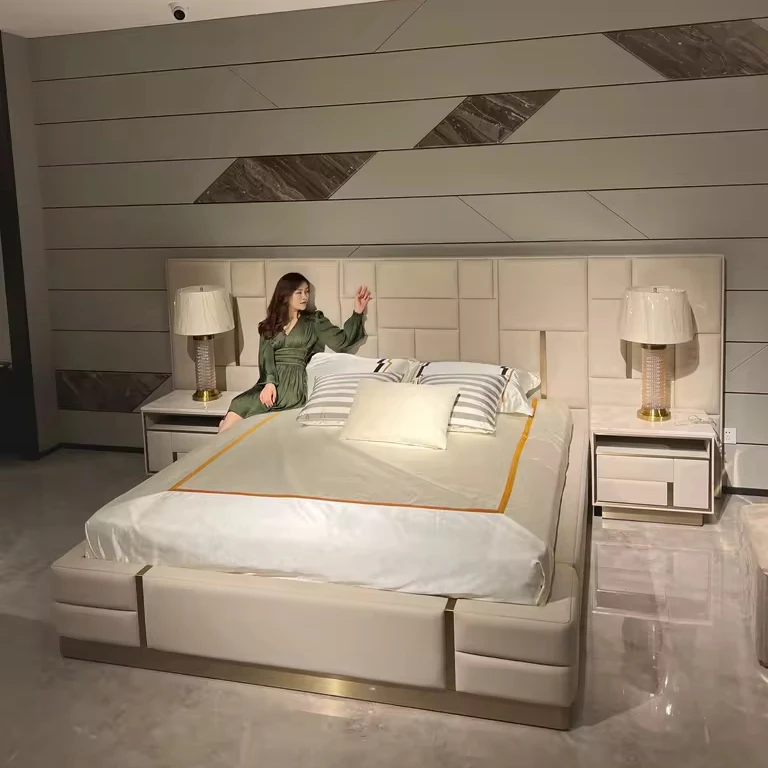 Beloved Elegant Modern Fashion Design Queen Bed Luxury Widescreen Double Bed with Soft Wooden Frame for Villa Bedroom