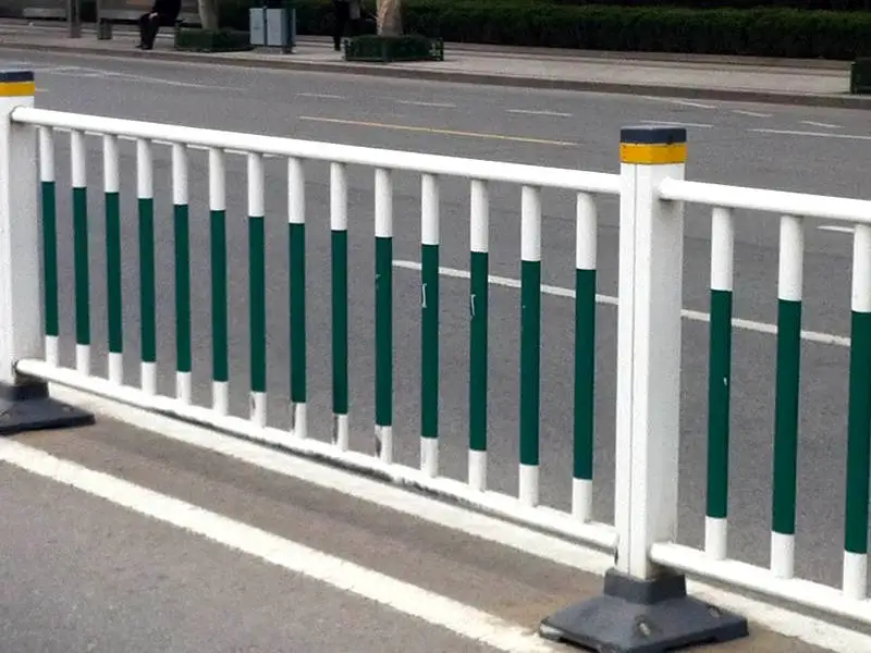 Flat-Top Road Fence Benefit to Traffic Accident Reduction & Anti-Climb