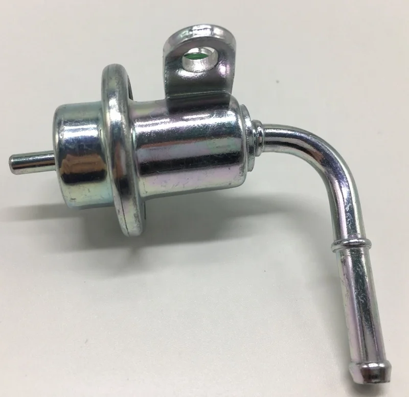 XYAISIN 23280-15020 auto fuel Pressure Regulator fit for Toyota Celica Corolla