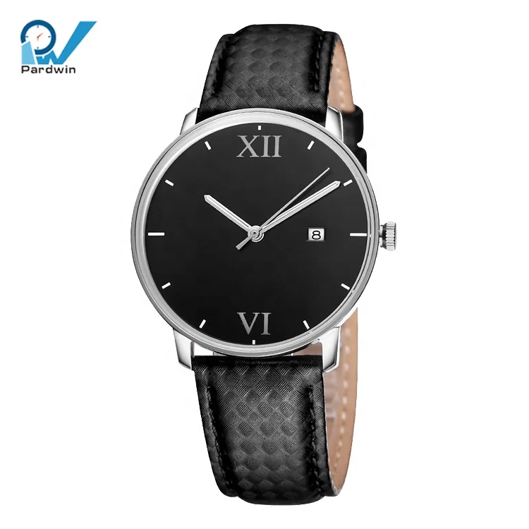 Часы Bauhaus немецкого производства с кварцевым механизмом и купольным сапфировым стеклом