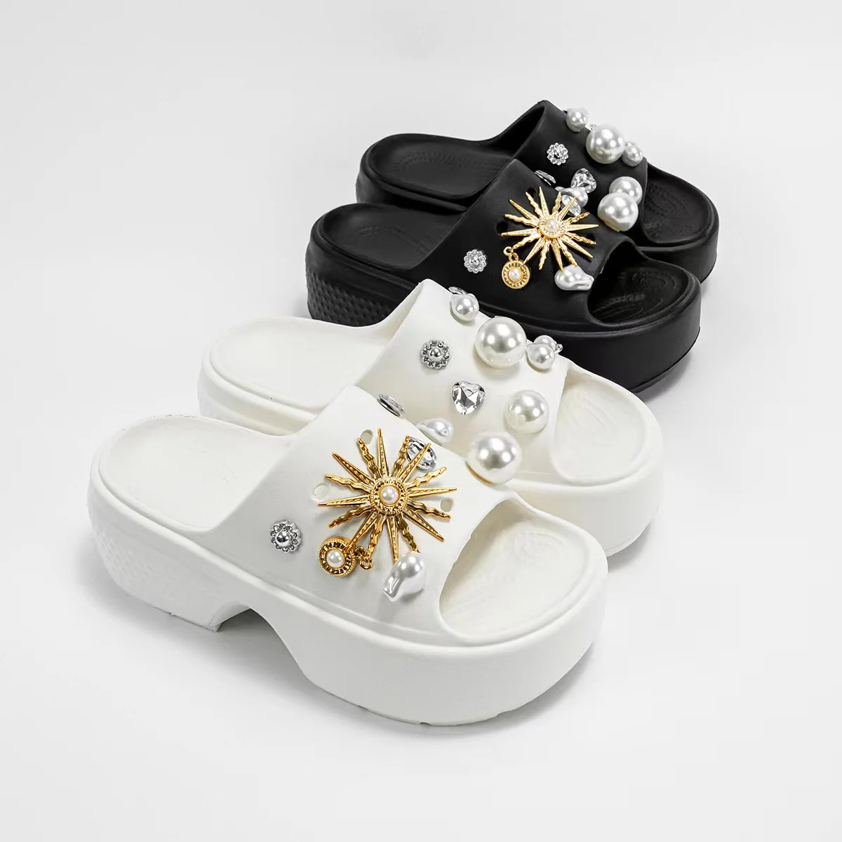 New Fashion Female Summer Flip-Flops Senior Pearl Gold Sun Thick Soles EVA Sandals Hard-Wearing for Outdoor Beach Wear