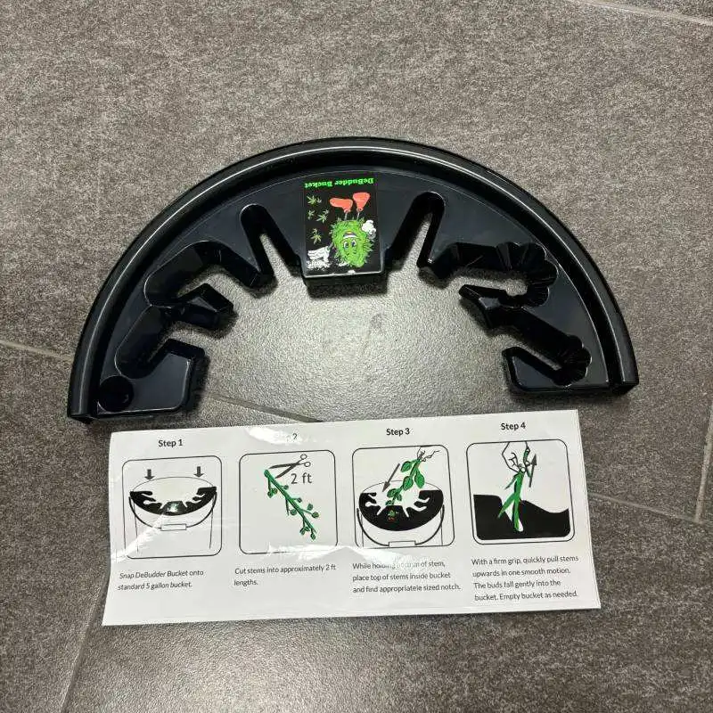 11.8inchx6.3inch Reusable Plastic Bucket Lid Indoor and Outdoor Garden Farm Use Harvest Herbs Debudder Bucket  Lid