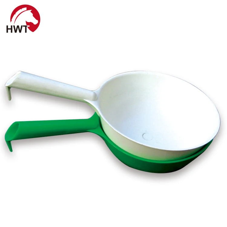 Пластиковая кормушка для лошадей оборудование конного спорта