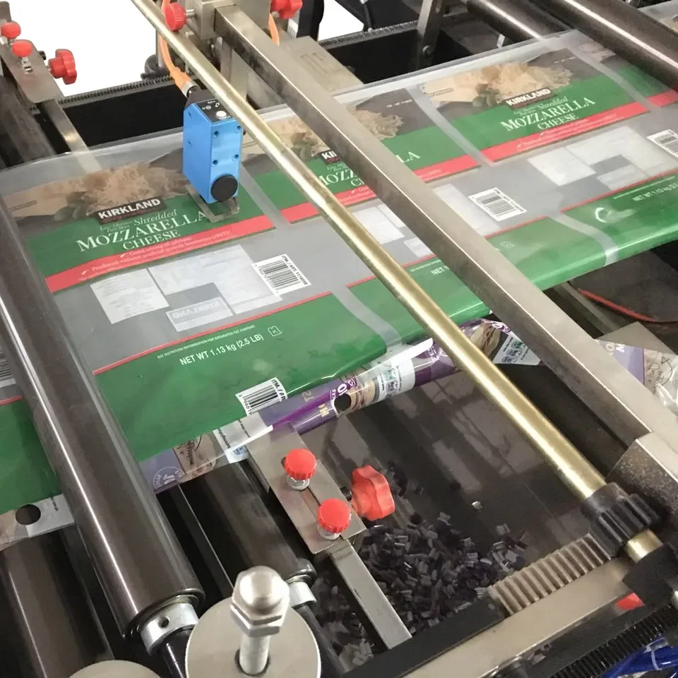 Three-side sealing with Zipper bag making machine zipper pouch making machine standing pouch bag making machine