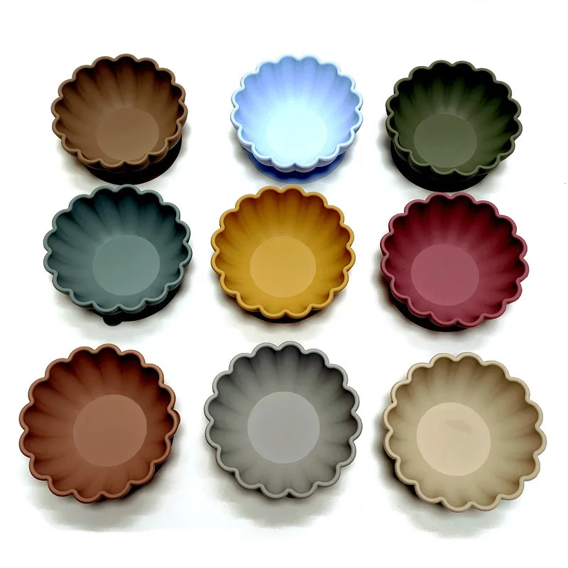 New Design Arrival Free BPA Manufacturer silicone with Suction Base Pumpkin Baby Feeding Bowl