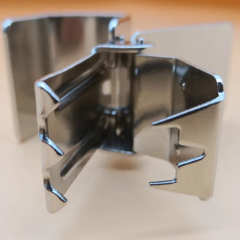 Factory Wholesale Cheap Metal Custom Display Carpet and Rugs Hanging Clips