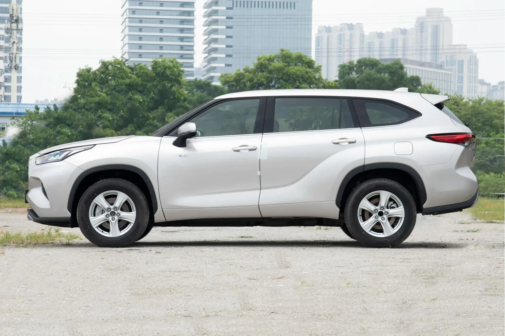 2024 2025 Новый внедорожник семейный пользователь TOYOTA HIGHLANDER 2.5L Гибридный 4WD Премиум 7-местный заводская цена на продажу