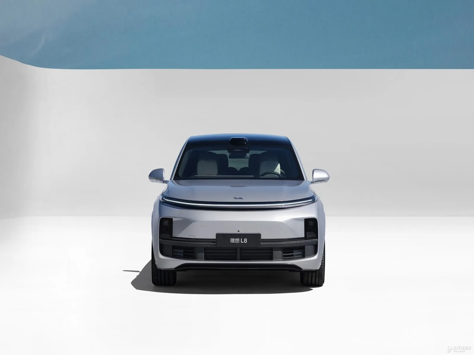 Efficient Hybrid Power Spacious Cabin Advanced Safety Smart Features The Ideal Choice Li Auto L8 SUV  Cars