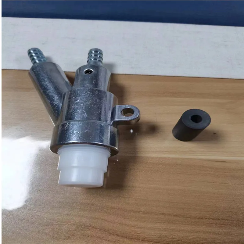 Sandblasting machine accessories Automatic type D sandblasting gun boron carbide spray