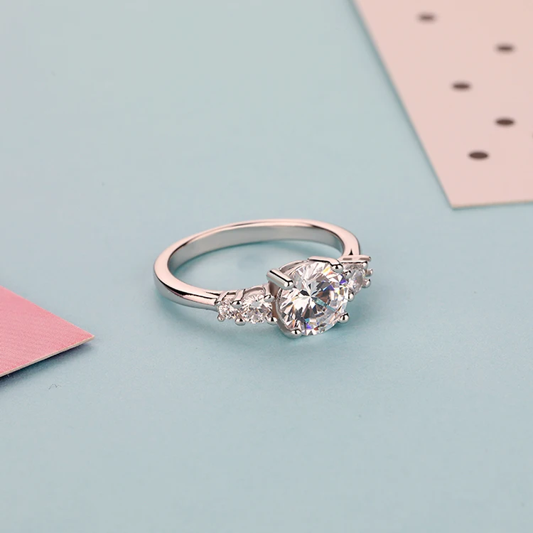 Wholesale 925 Silver Women Ring Woman Wedding Luxury Vvs Moissanite Engagement Ring