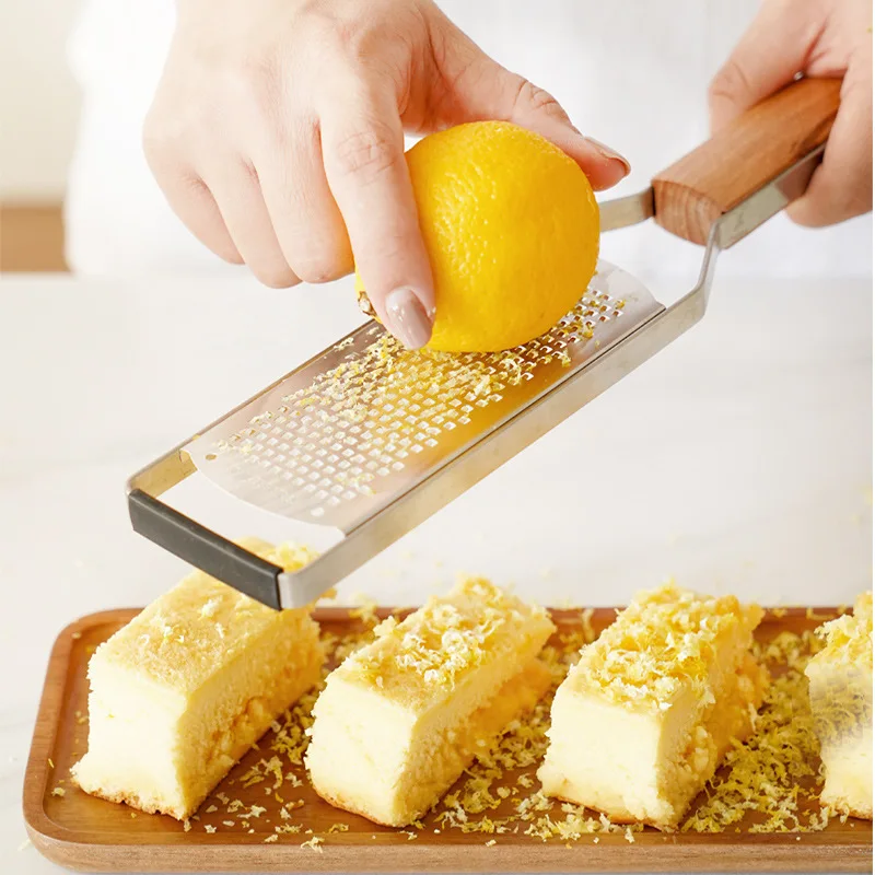 Wholesale Wooden Handle Cheese Planer Kitchen Gadgets Cheese Grater Chocolate Planer Fruit Grater