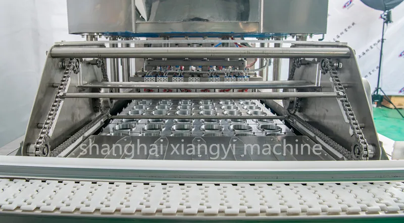  XBG32-2 товар от производителя Испания глицерин чашки машина для наполнения и запайки