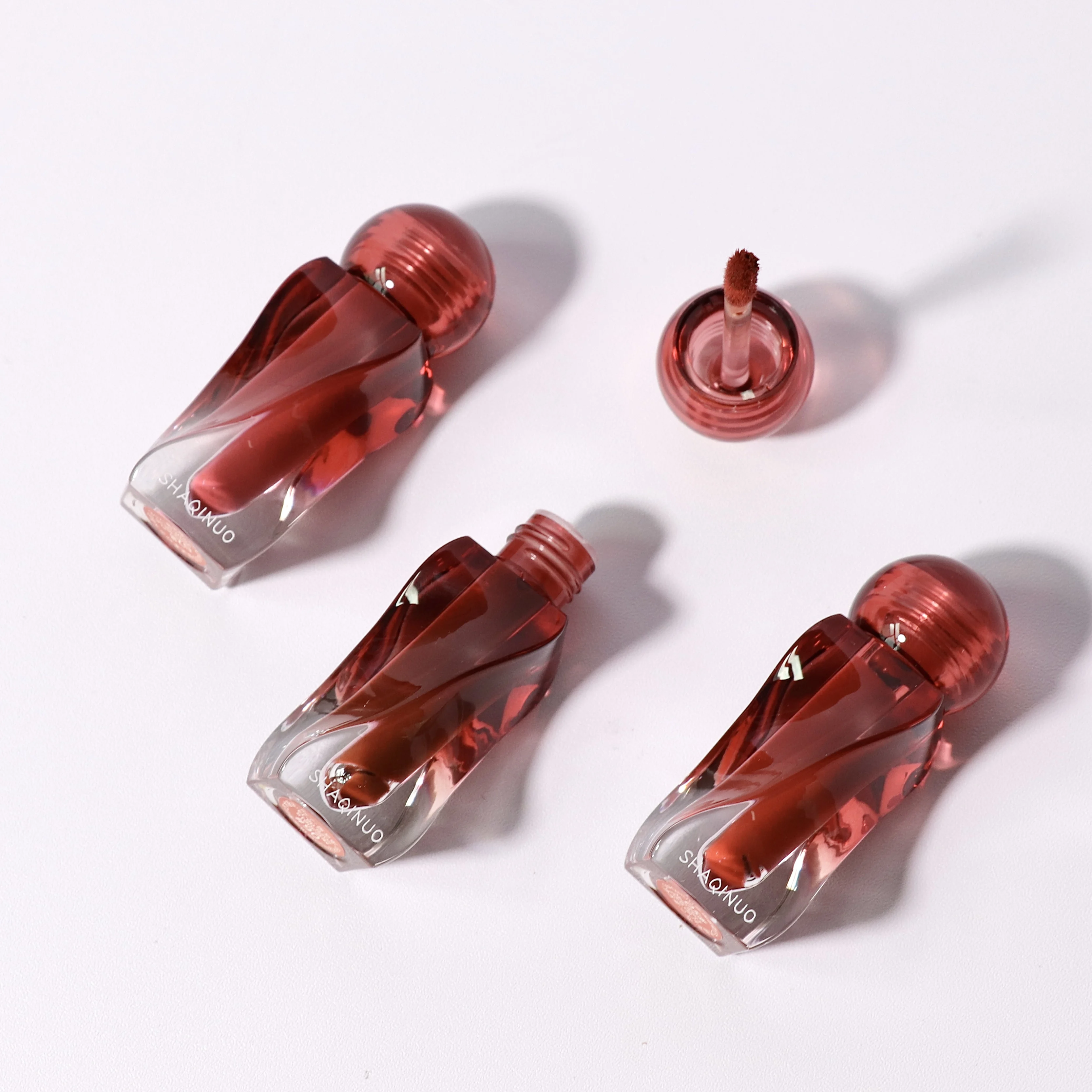 SHAQINUO OEM Private Label Long Lasting Velvet Lip Gloss Non Stick Cup Matte Liquid Lipstick