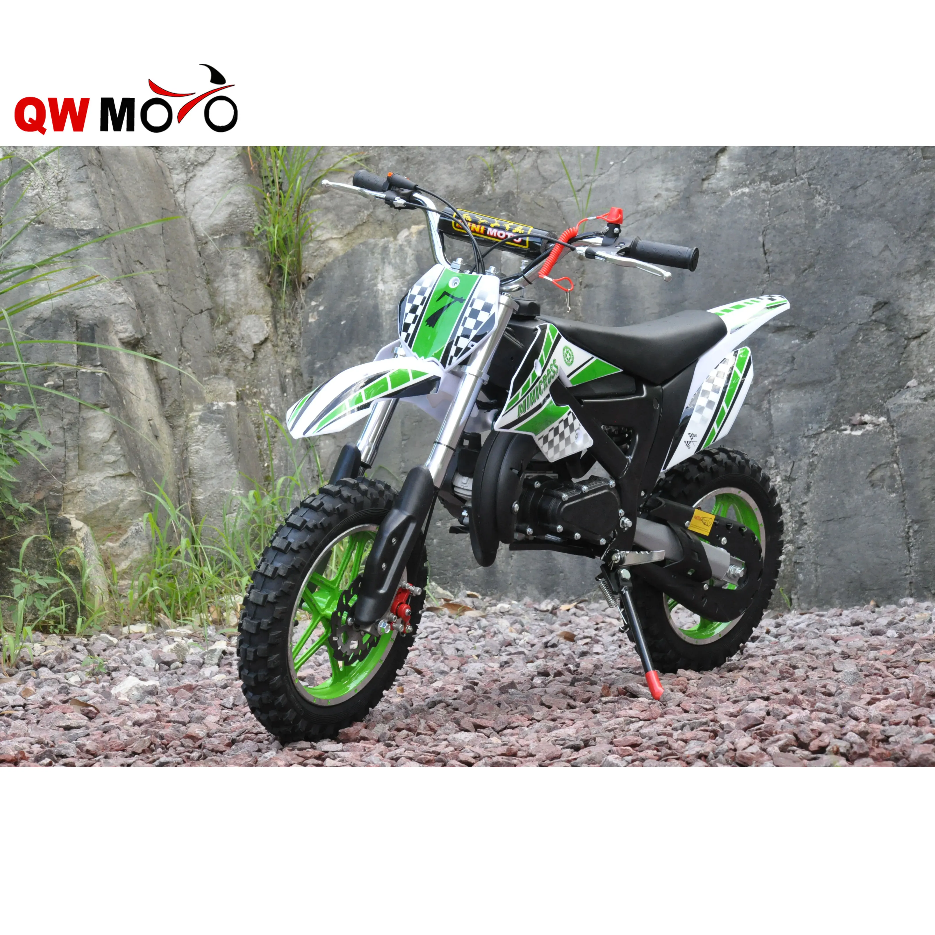 QWMOTO 2019 CE 50CC 2 stoke Kids Mini Dirt Bike for sale with electric start