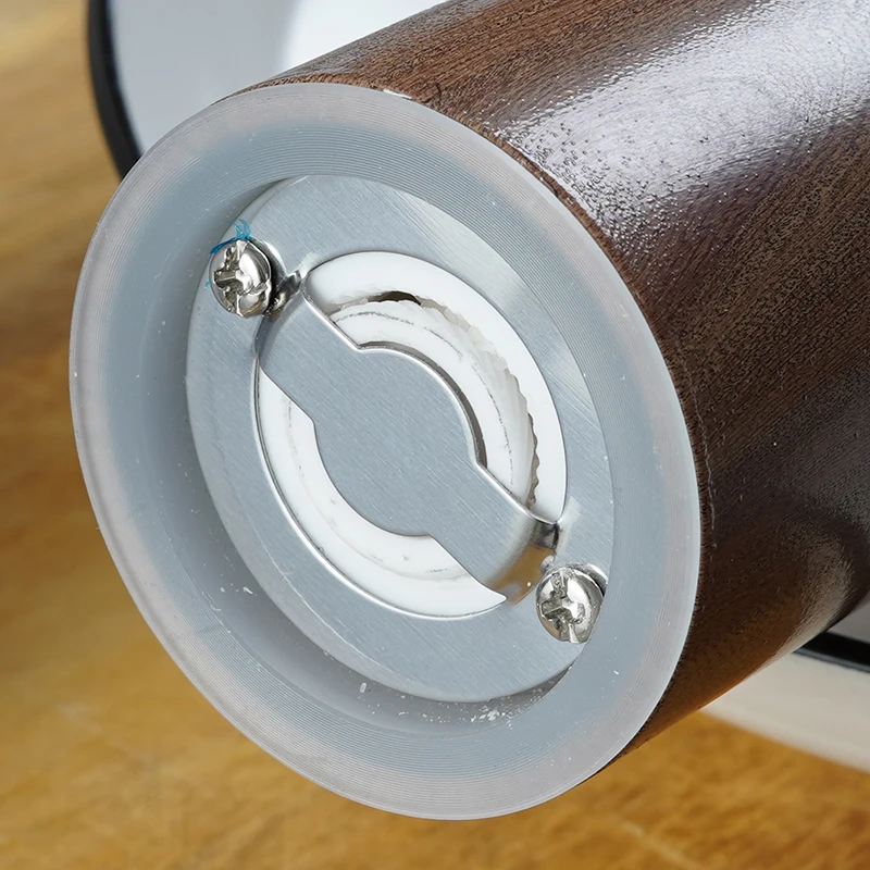 Wholesale High Quality Aluminum Wood grain pepper grander mill Manual Mechanism Salt and Pepper Grinders