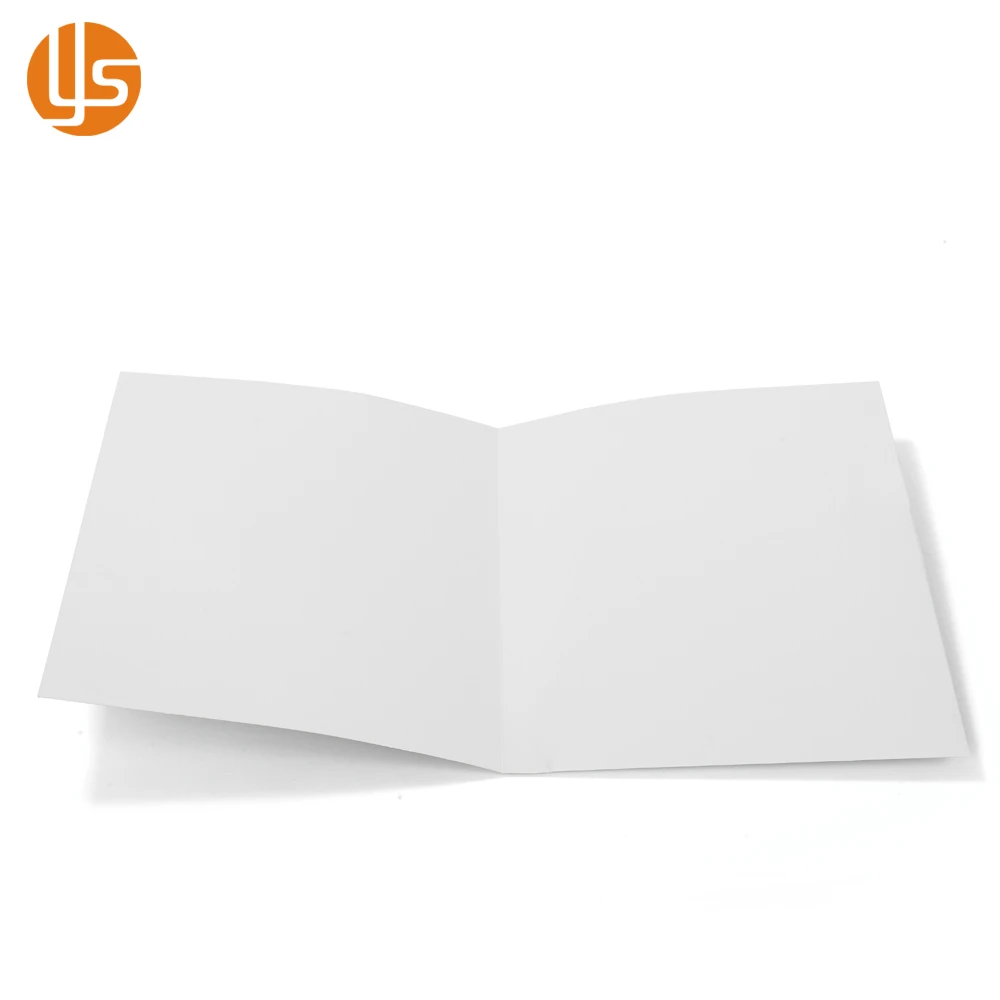 Недорогая бумажная папка для документов формата А4 с индивидуальным логотипом