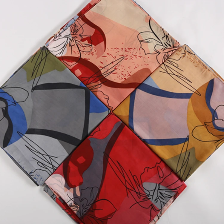 
 Customized Digital Printed Square Bawal Cotton Voile Tudung Soft Cotton Printed Voile Scarf  