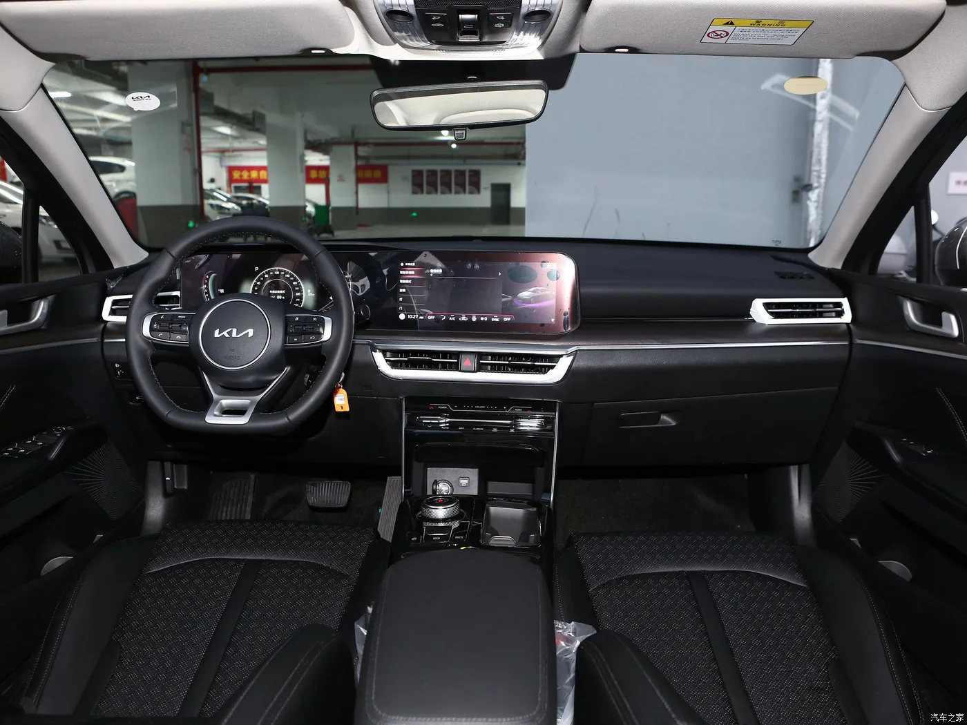 2024 продажа KIA K5 модели автомобилей сделано в Китае 5 мест дверей kia k5 бензиновый автомобиль