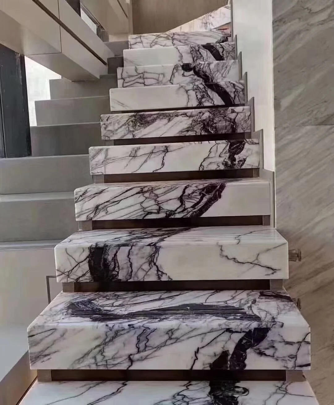 BOTON STONE Newest Hot Selling Spiral Stairs Cream Stair Treads Best Price Marble Spiral Staircase