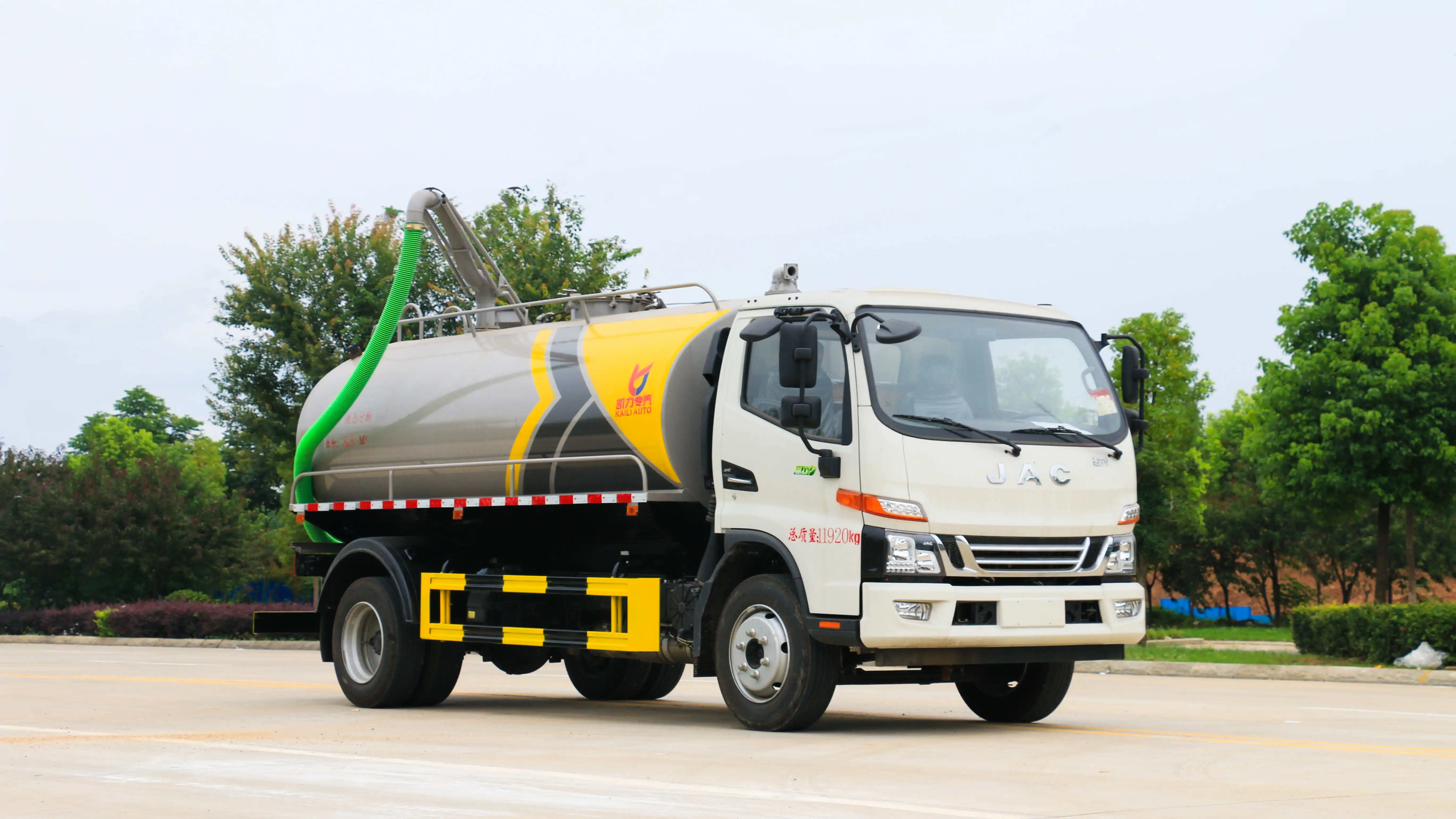 China 4*2 JAC 8 cubic meters septic tank septic tank sewage sewer sewage cleaning truck sanitation trucks