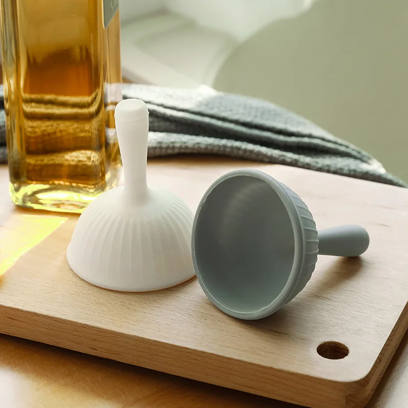 Волшебные грибные маленькие воронки кухонные для Наполнения Бутылок или контейнеров силиконовая воронка