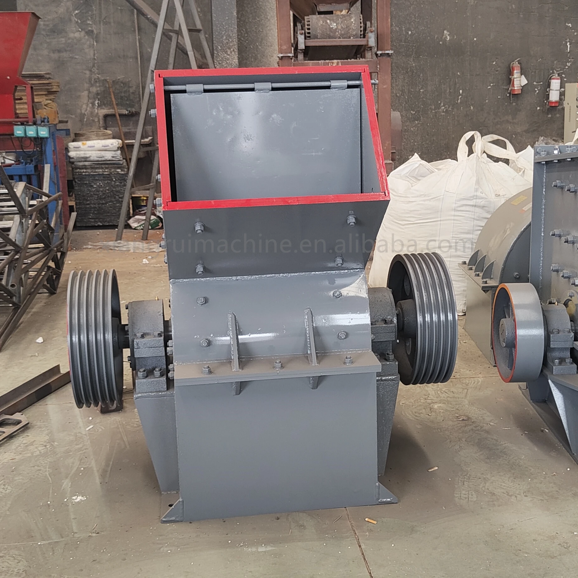 Factory custom stationary/mobile hammer crusher Small hammer crusher