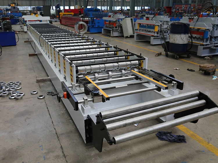 TR5 Roof Machine 10.jpg
