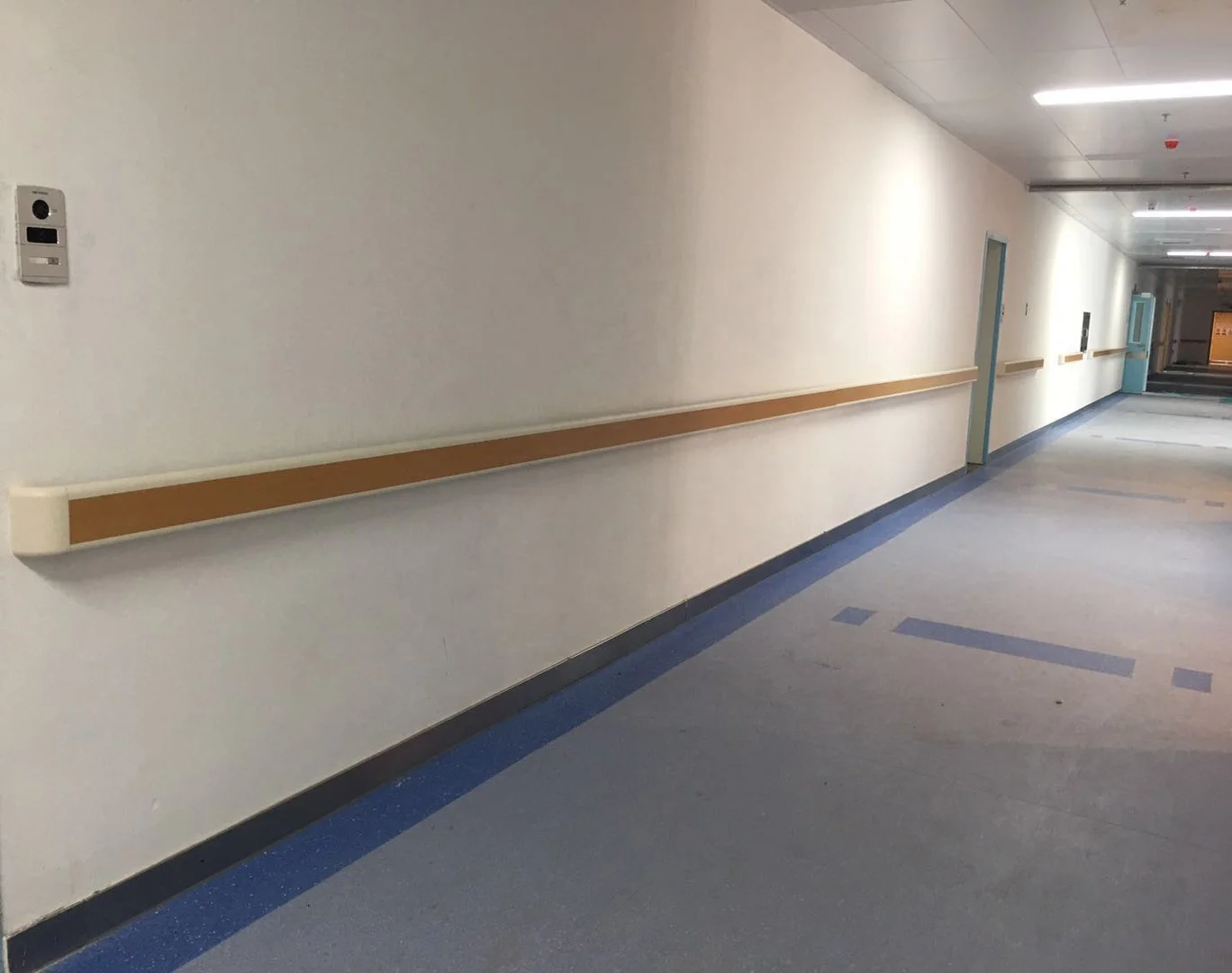 pvc aluminium anti impact wall mounted handrail for hospital hallway