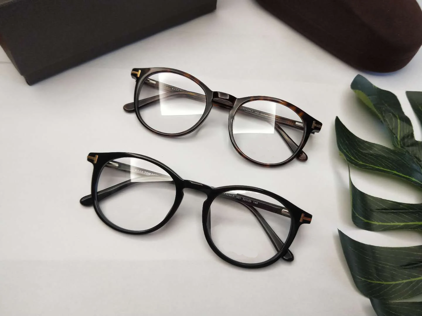 Vintage Tom For Man Optical Eyeglasses Frames For Fashion Acetate Women Reading Myopia Prescription Glasses TF5294F