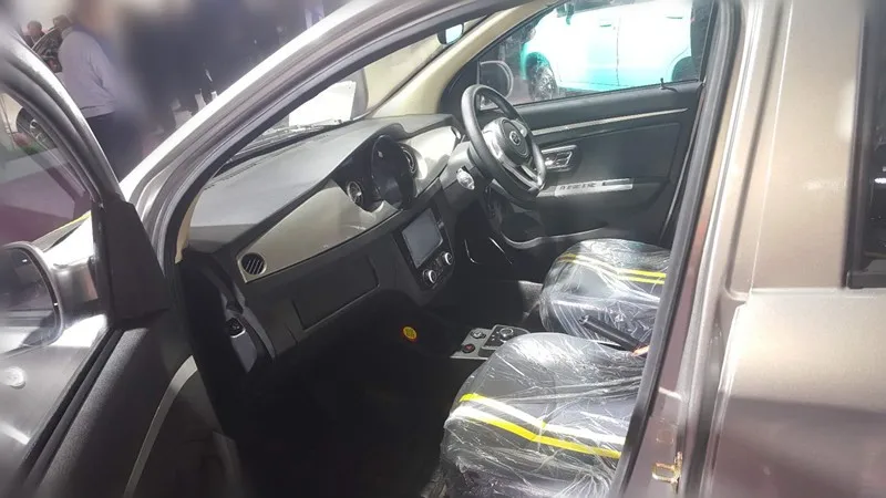 Solar Sedan Electric Car With RHD