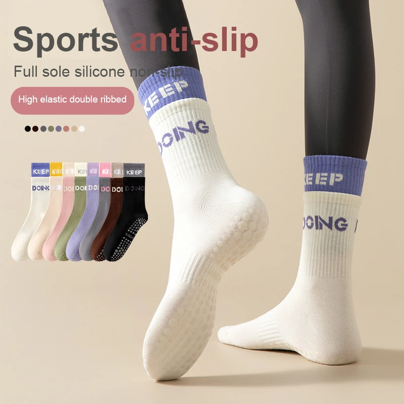 High Quality Custom Logo Anti Slip Fitness Yoga Socks Cotton Crew Sock Women Non-Slip Grip Sports Socks