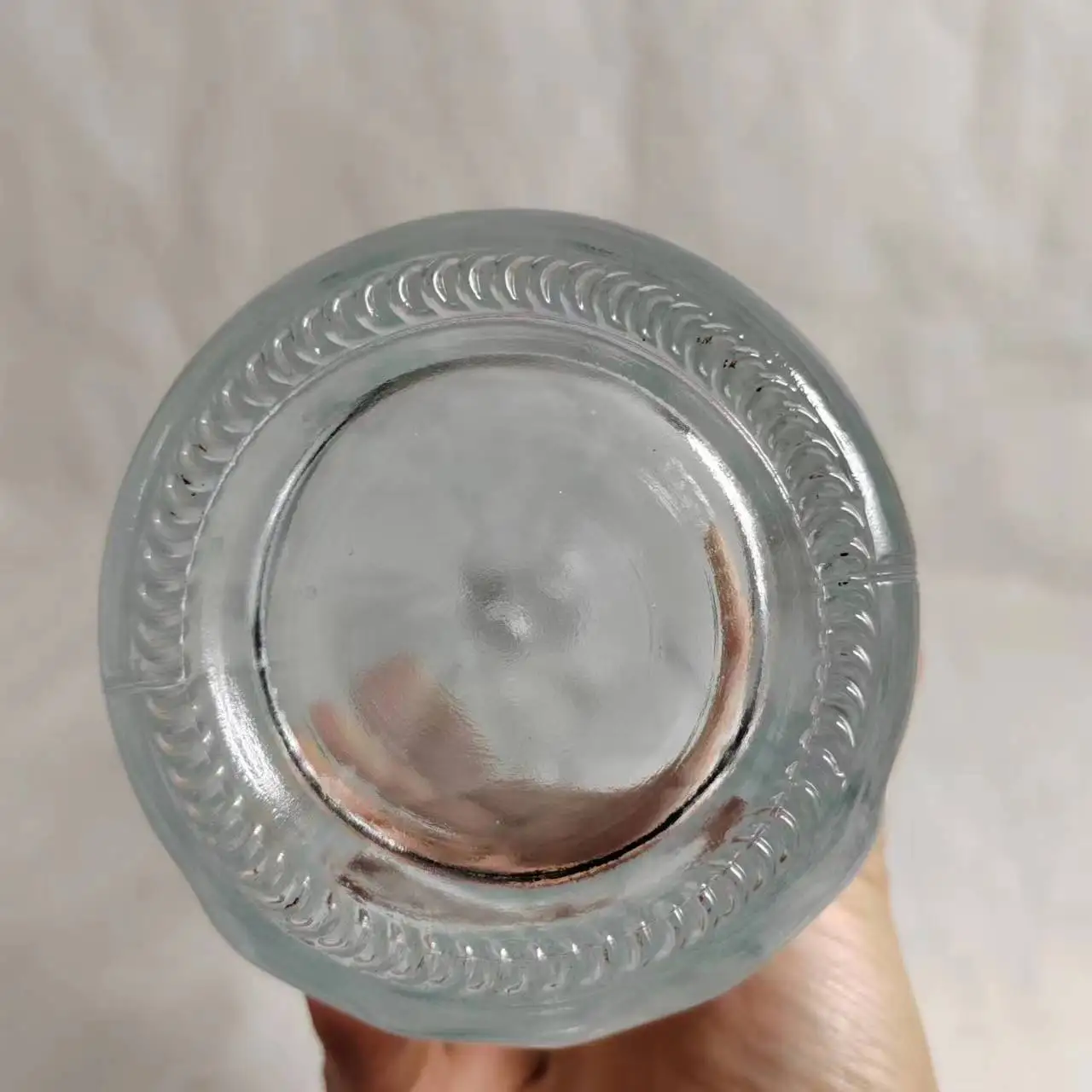 Custom clear round shape 500ml 700ml 750ml glass bottles flint glass wine vodka bottle suppliers