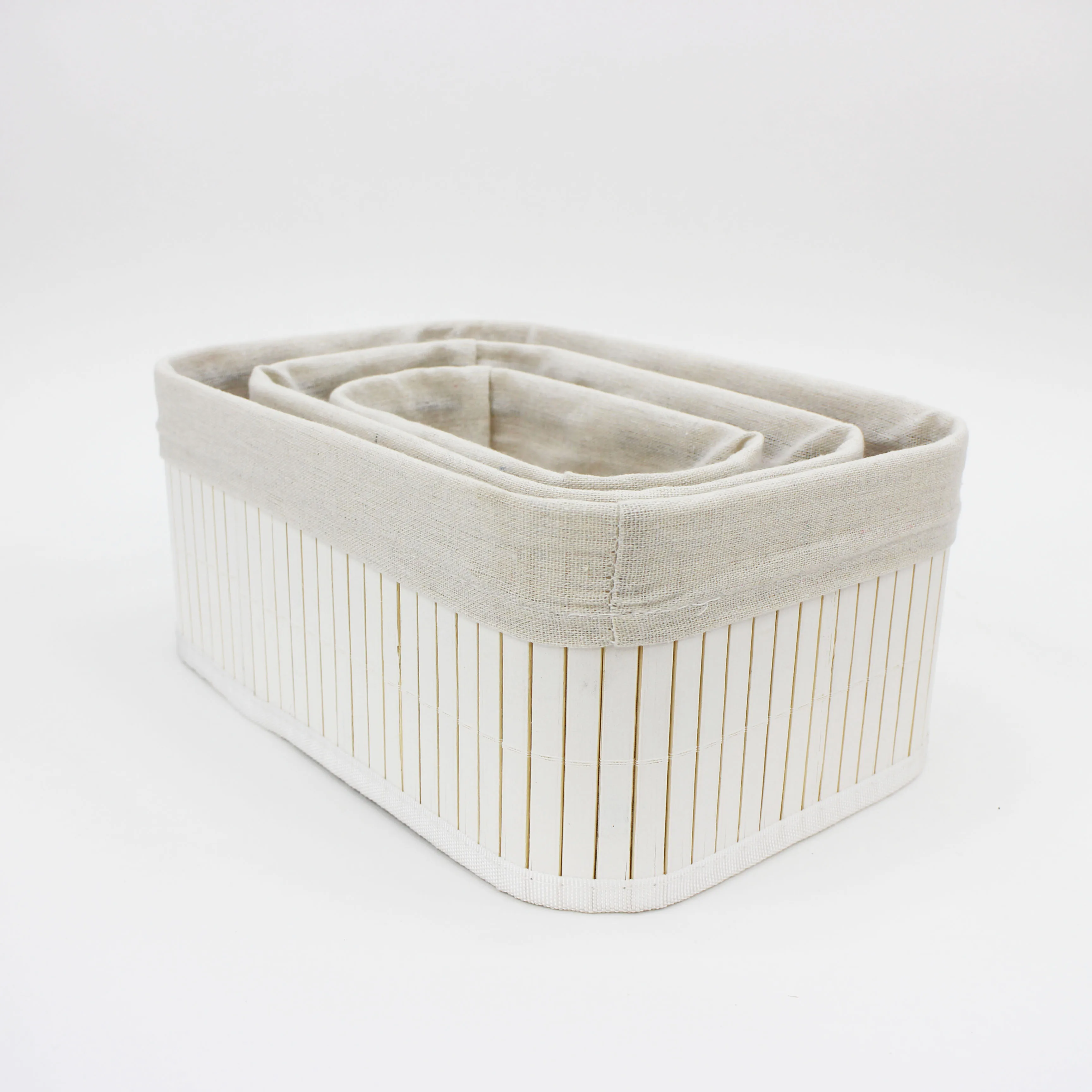The factory sells rectangular bamboo directly, making storage baskets with inner lining