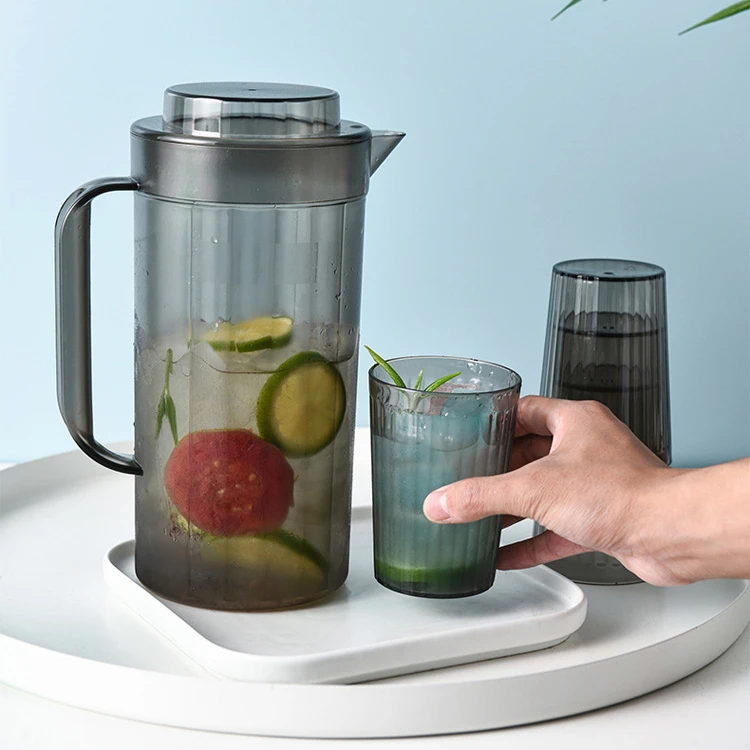 Sheng Bang Plastic Household Nordic Style High Temperature Resistance High Capacity Refrigerator Cold Kettle