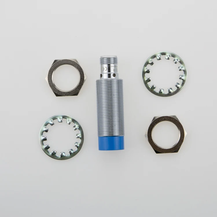DC 3/4 wires PNP NPN non-flush mounting M18 inductive proximity sensor