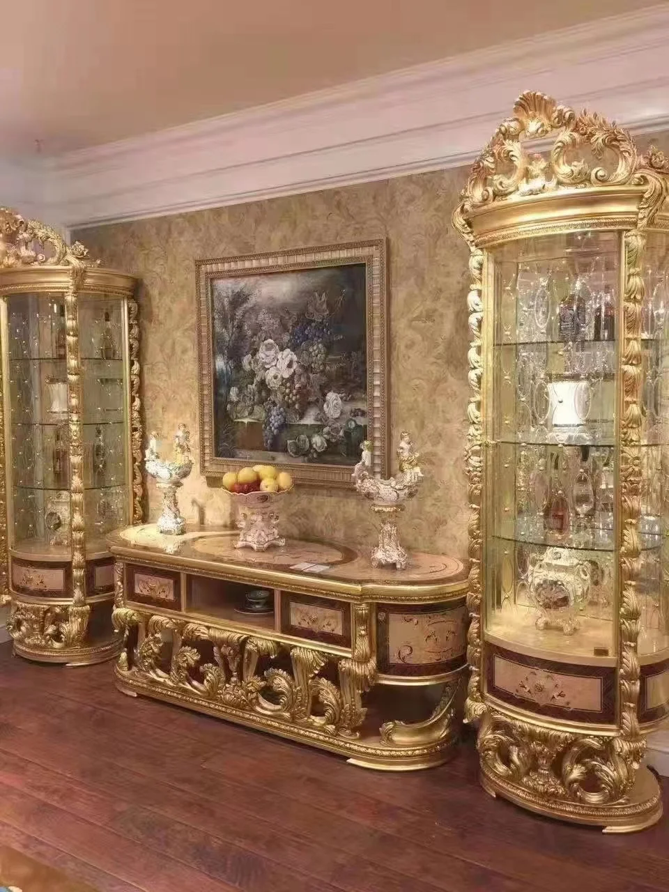 Luxurious European Italian Classical Style Antique Wooden Carved Craftsman Sofa Set Shiny Gold with Veneer for Home Furniture