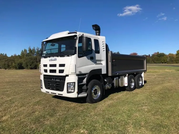 Японский высококачественный самосвал Isuzu Giga 6x4 30 тонн для