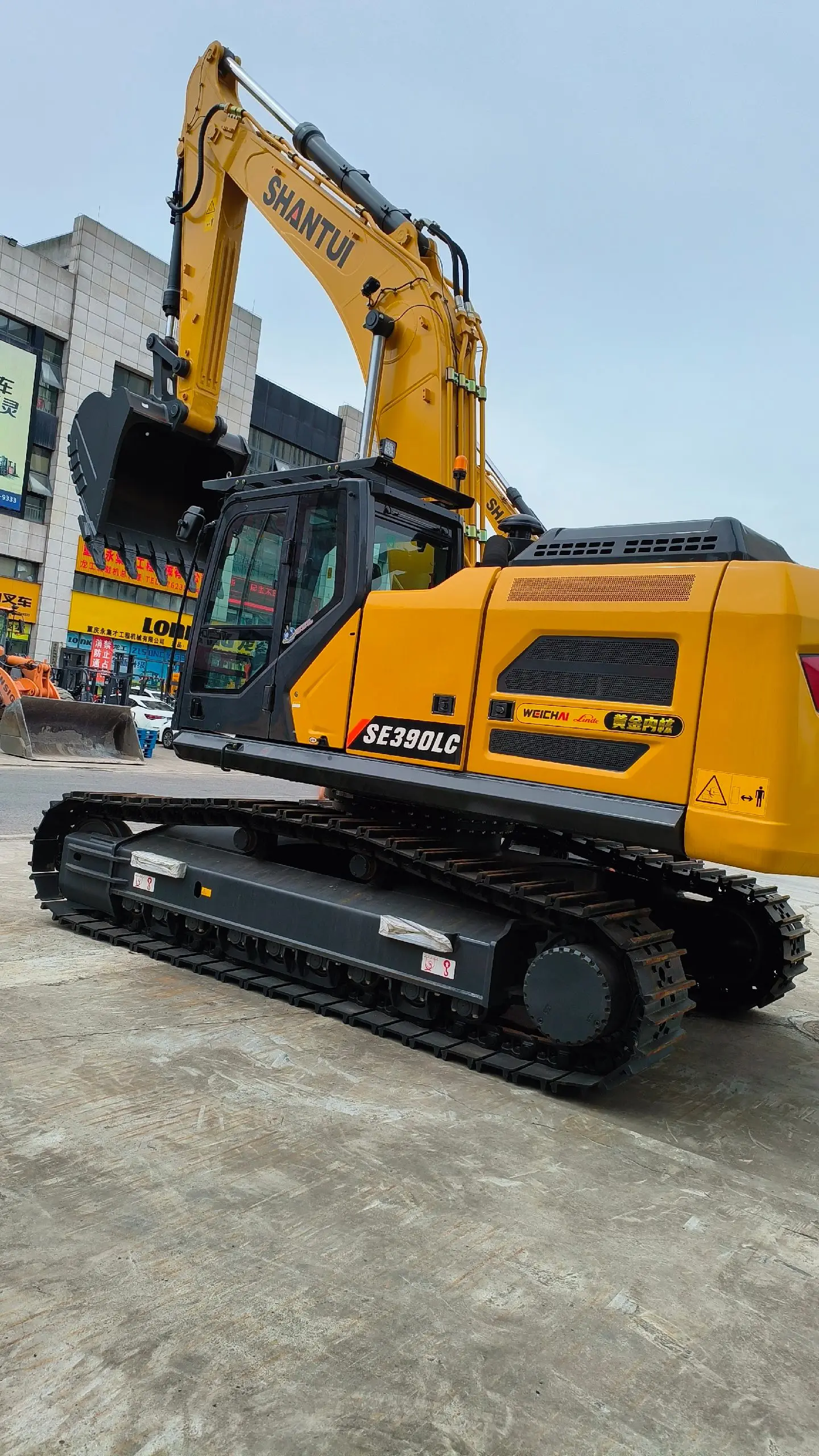 Power Meets Precision: The SE390LC-10W Hydraulic Excavator
