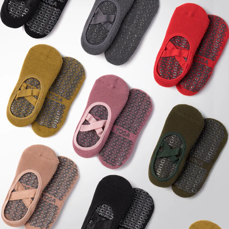 
Custom Logo cotton grip barre trampoline yoga pilates socks for women 