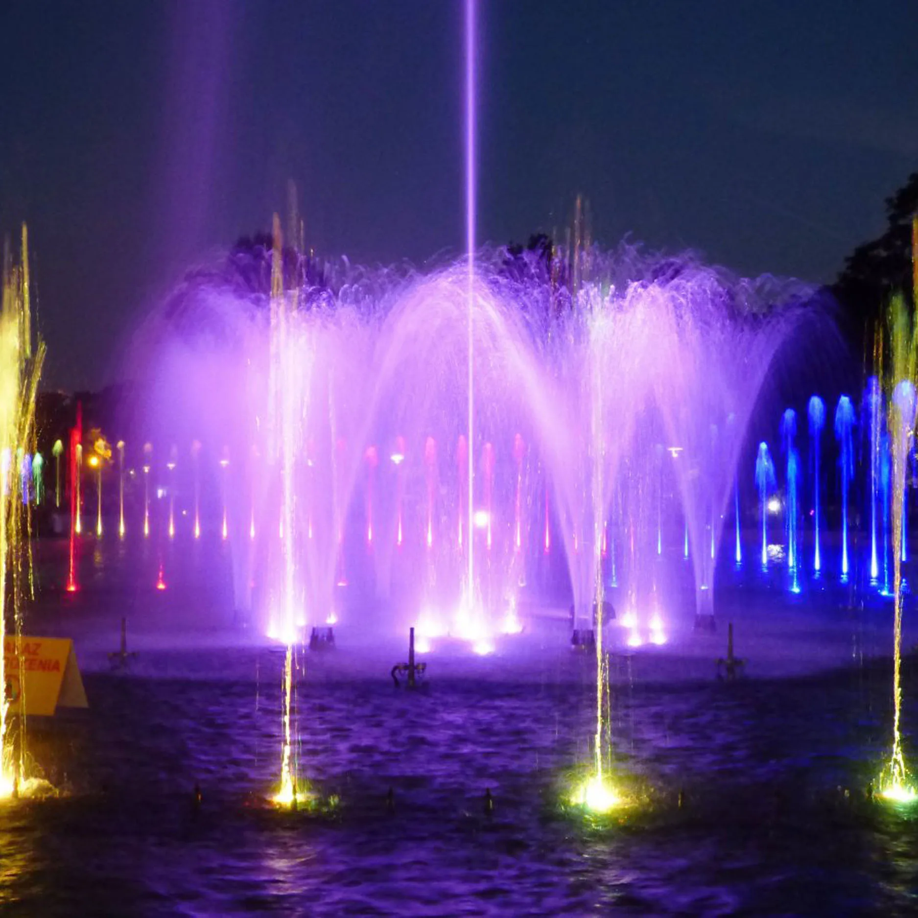 3M diameter fountain