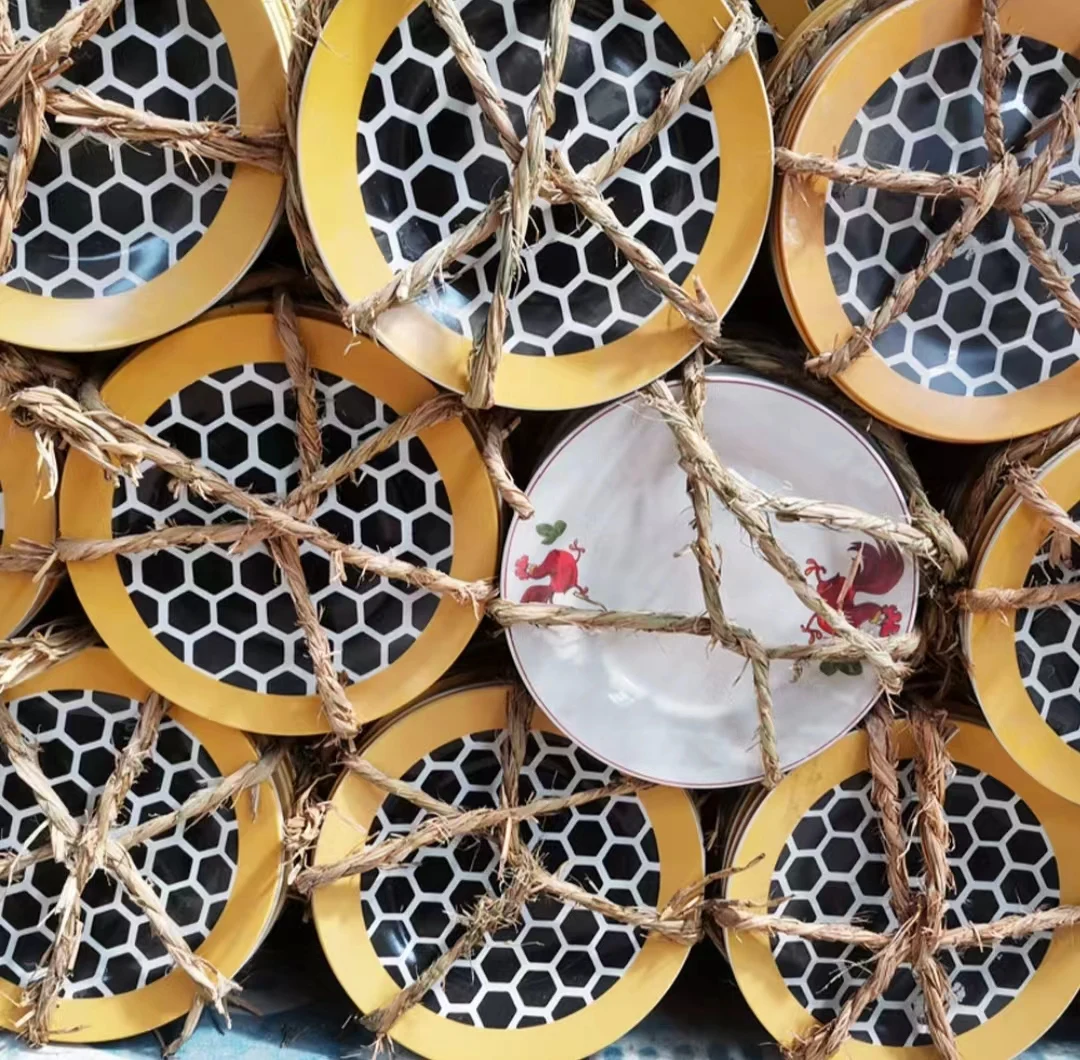 Wholesale All Kinds of Ceramic Dinnerware Sets Porcelain Bowls and Plates for Home Use and Restaurant Low Price