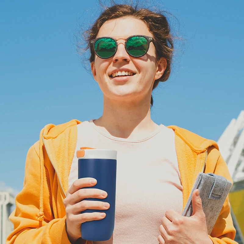 Пользовательские 17 унций termos из нержавеющей стали с двойными стенками Изолированная кофейная кружка колба крышкой нажмите кнопку переключатель бутылка для воды