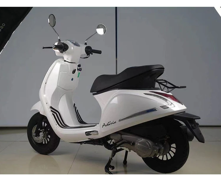 Hot Selling Cheap Price Fs 50 Cc 125cc Scooter Gas Powered  Scooter Motorcy epa eec clecertificate