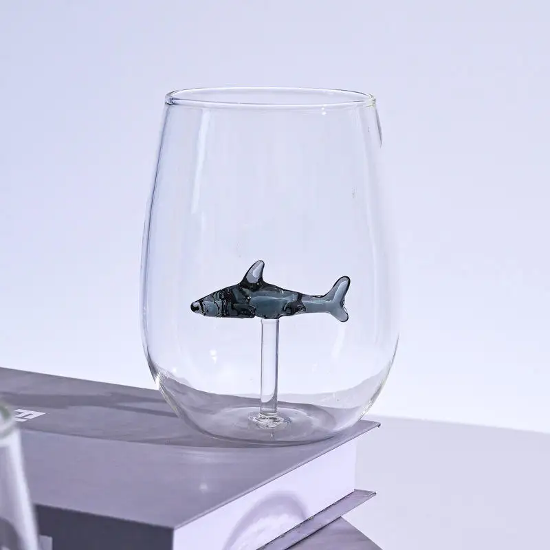 Manufacturers wholesale Creative glass shark wine Glass Factory wholesale transparent love whisky glass