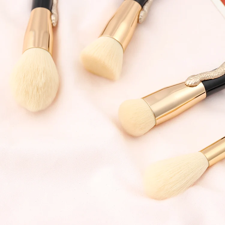 
2020 new professional makeup brush set 2020 DIY fashion portable cosmetic brush wholesale fashion snake design brush 