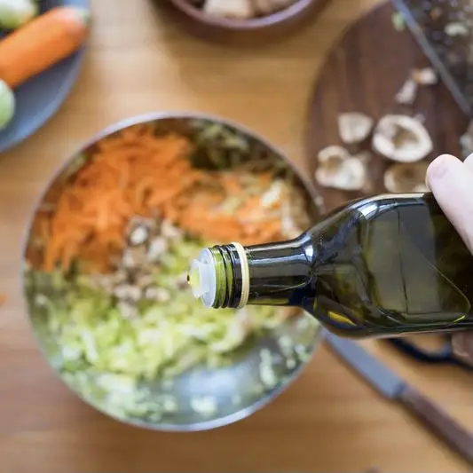 Food Grade 100ml 250ml 500ml 750ml 1L Empty Square Dark Green Marasca Cooking Olive Oil Glass Bottles